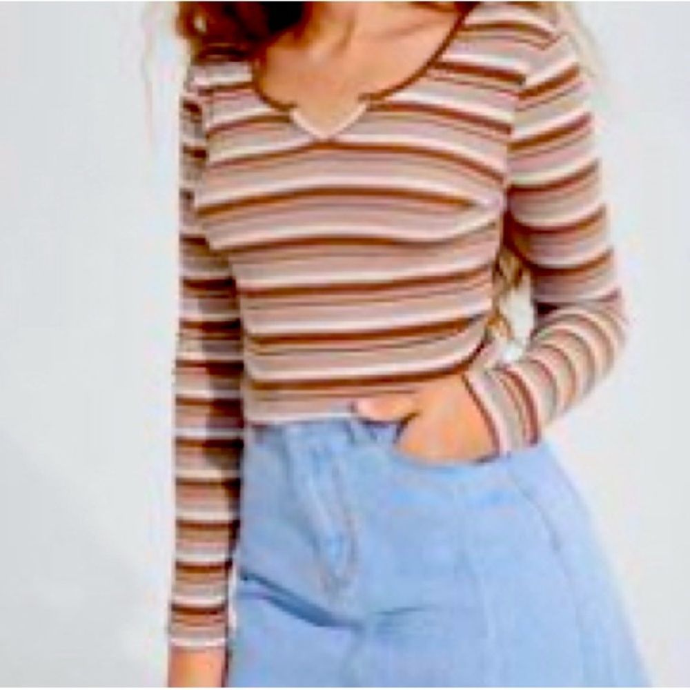 Teen Girls Striped Print Notched Tee Brown